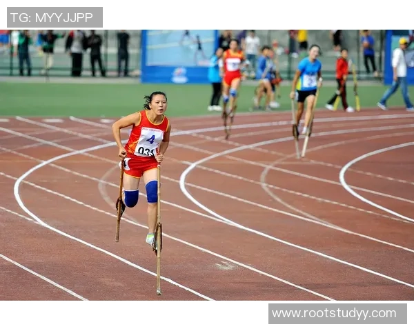 残奥足球球星的荣耀与奋斗：突破极限展现不屈精神